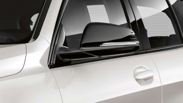 Mirror caps in Black. BMW 1 Series F40 Black mirror caps