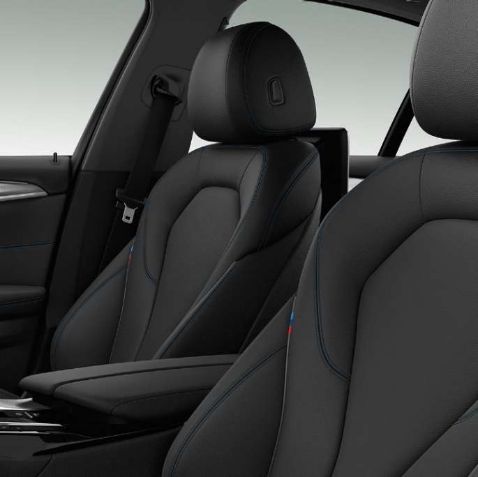 M Sport package upholstery BMW 5 Series Sedan 540i Sedan M Sport package BMW 5 Series Sedan 540i Sedan G30 Mediterranean Blue metallic upholstery