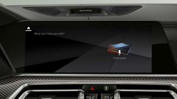 Head-Up Display BMW Intelligent Personal Assistant. BMW X6 cockpit with view of BMW Intelligent Personal Assistant on Head-Up Display.