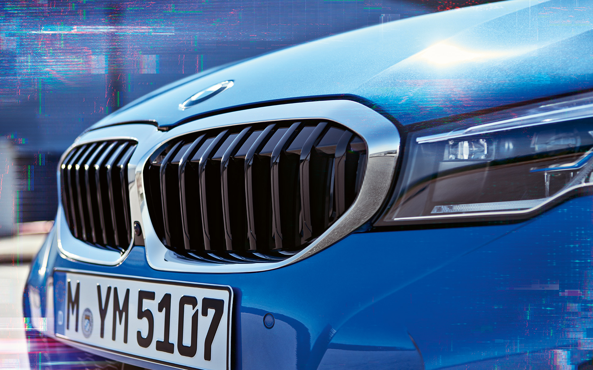 BMW 3 Series Sedan (G20), double kidney grille. Close-up side view of the BMW 3 Series Sedan (G20) double kidney grille.