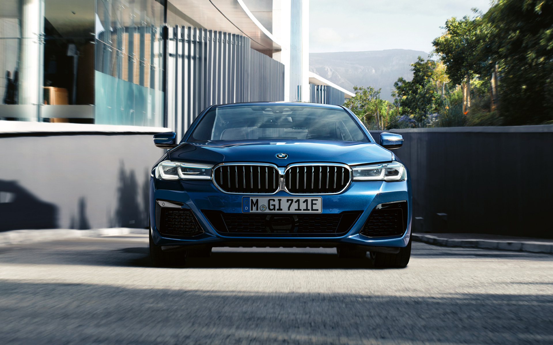 Double kidney grille and front apron BMW 5 Series Sedan G30 Double kidney grille and front apron BMW 5 Series Sedan G30 Facelift 2020 Phytonic Blue close-up front