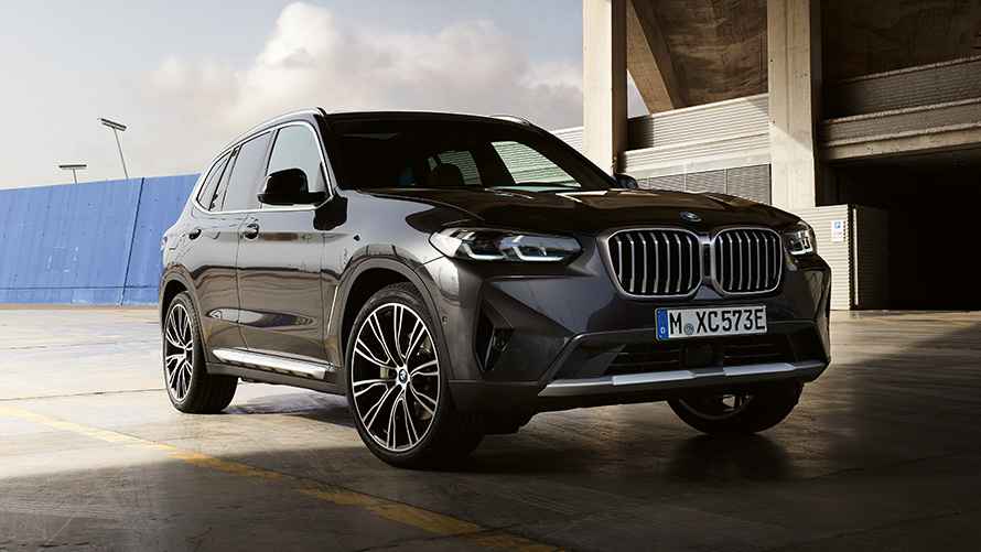 BMW X3 G01 third generation side view standing BMW X Series BMW X3 G01 third generation side view standing