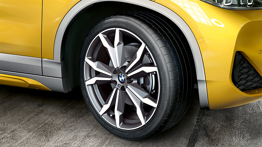 BMW X2 F39 2020 Brooklyn Grey blight alloy wheels
