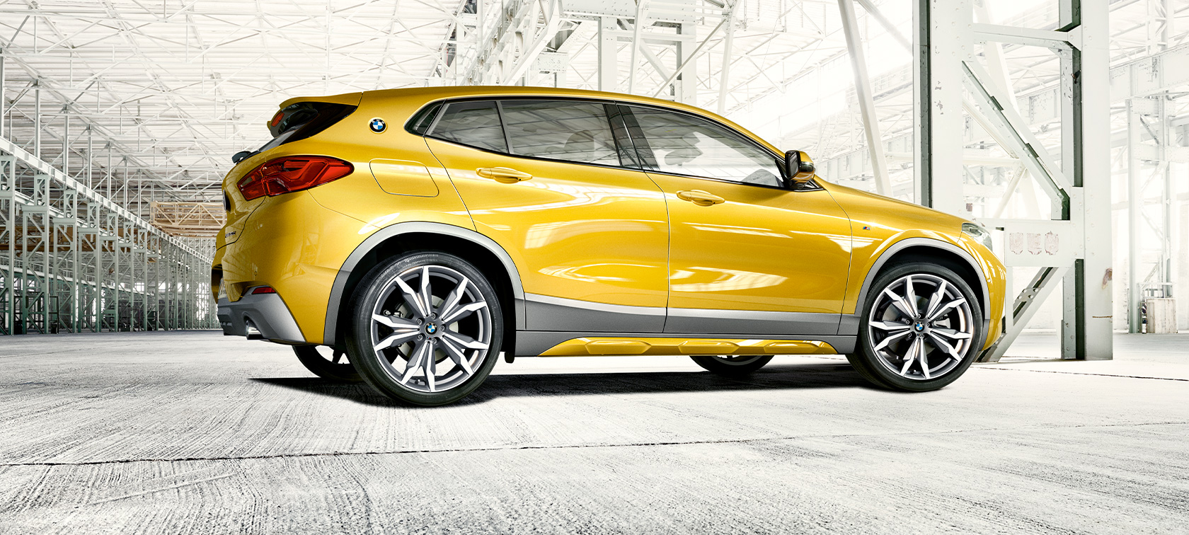 Side view BMW X2 F39 2020 Brooklyn Grey driving