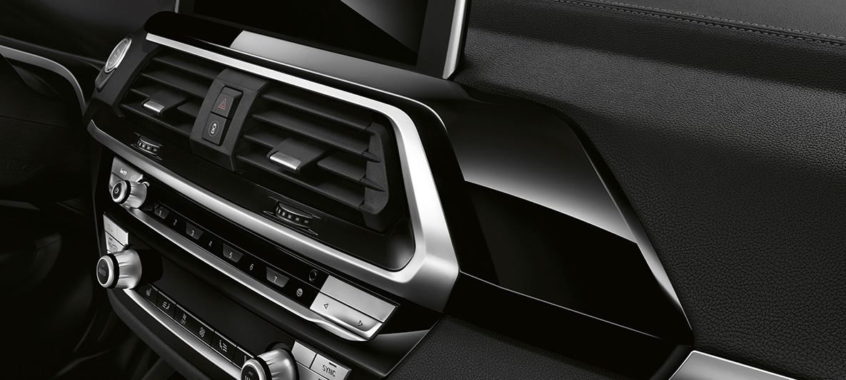 BMW Individual interior trim finishers piano finish Black BMW X4 BMW Individual interior trim finishers piano finish Black BMW X4 G02 2018 interior