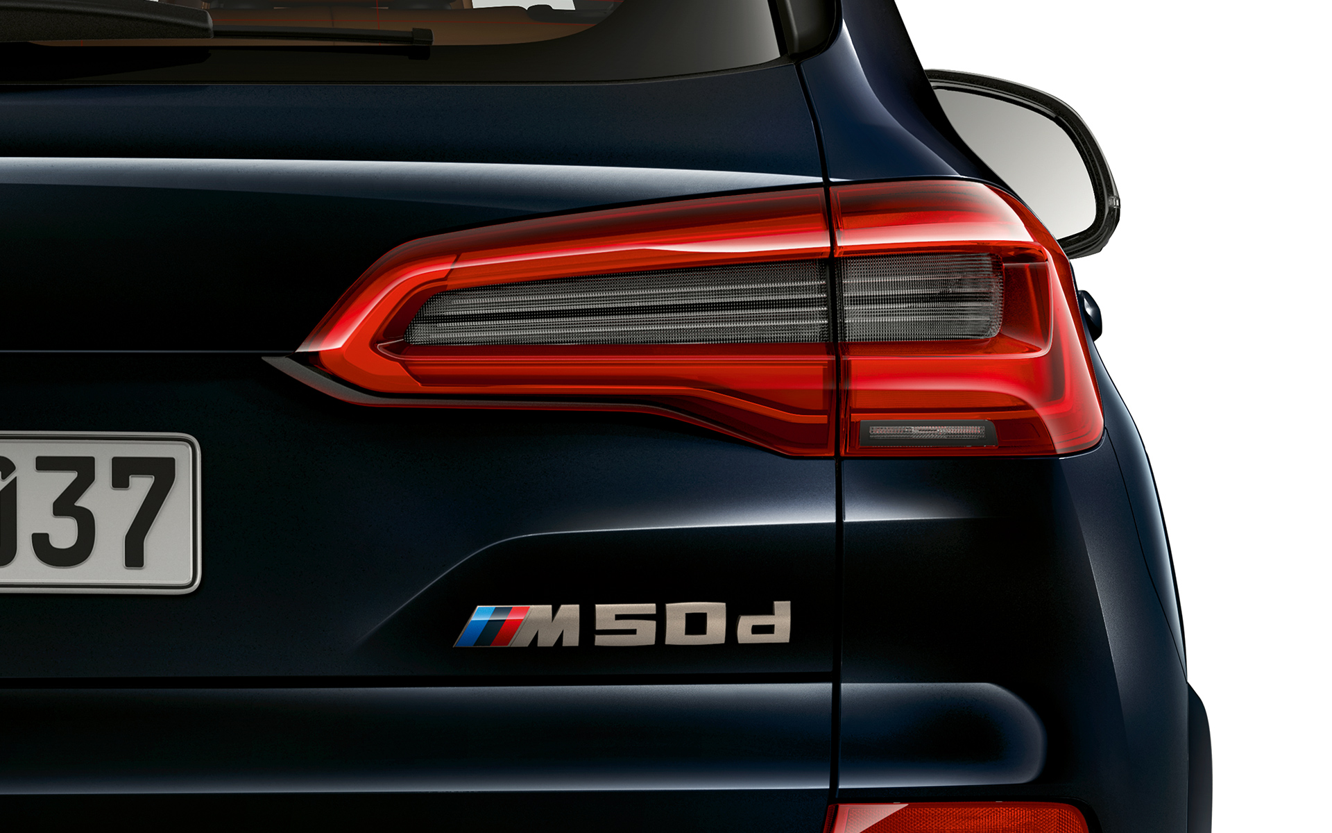 Rear lettering of the BMW X5 M50d Detailed shot of the model designation for the BMW X5 M50d