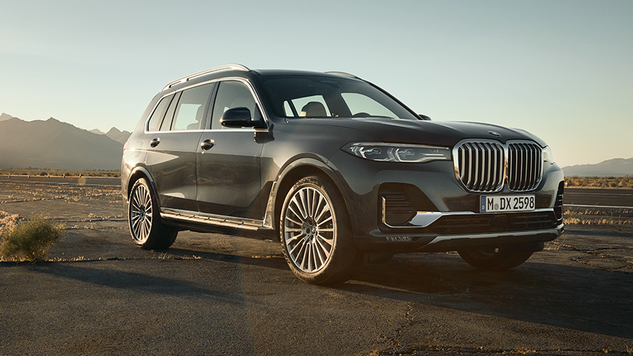 BMW X7 woth Executive Drive Pro G07 2019 three-quarter rear view 