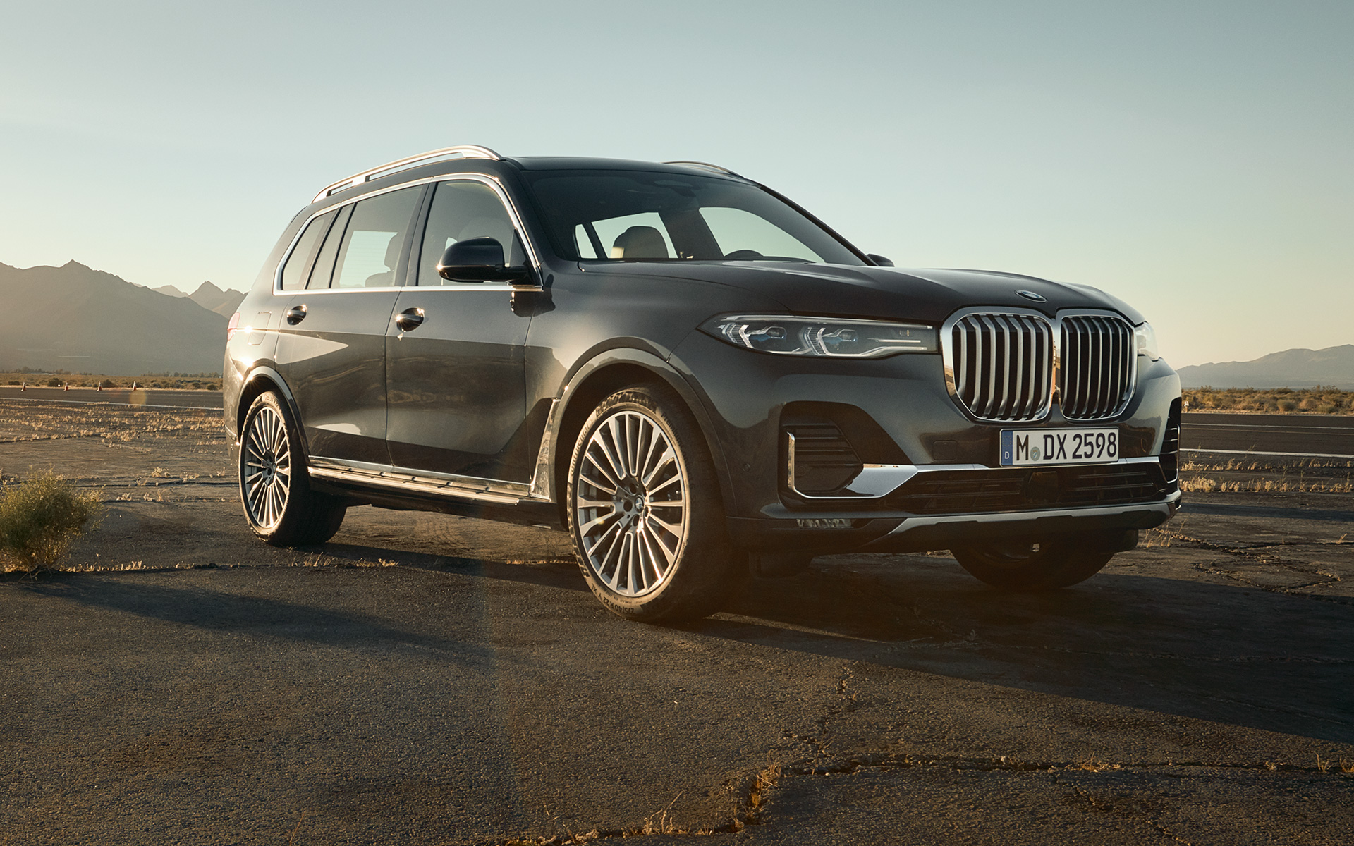 BMW X7 woth Executive Drive Pro G07 2019 three-quarter rear view 