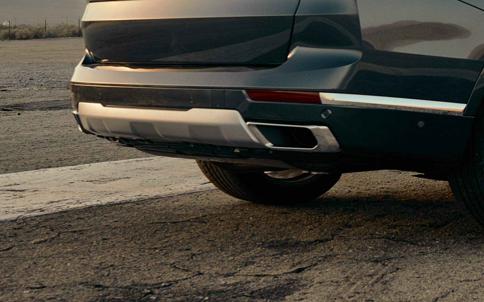 M sport exhaust system BMW X7 G07 2019 close-up rear