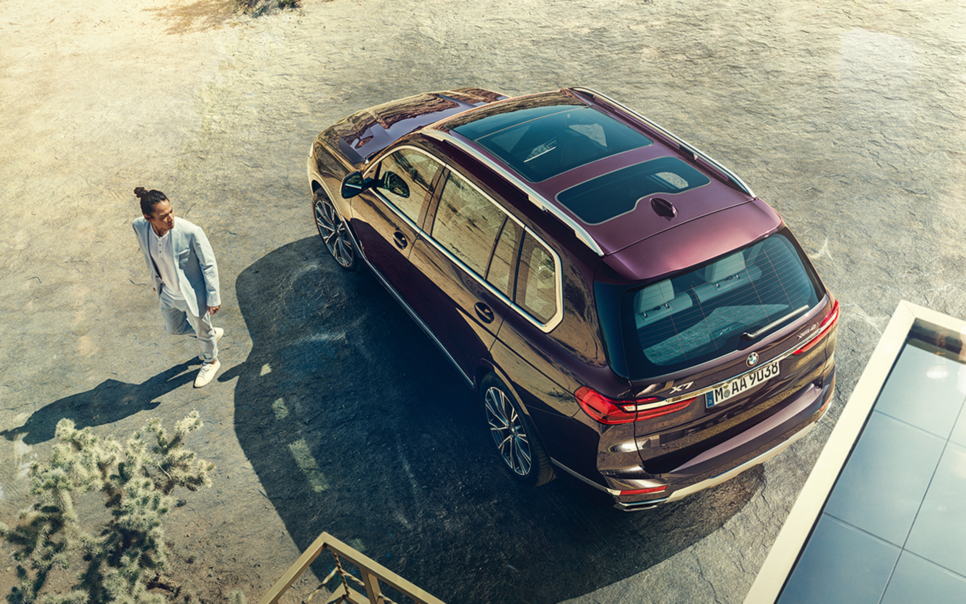 BMW X7 Individual xDrivve40i G07 2018 ametrin metallic bird’s eye view with model 