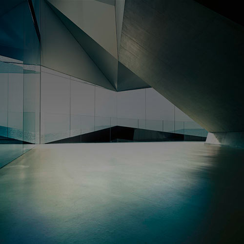 BMW X7 G07 2019 three-quarter front view configuration essence xDrive40d phytonic blue