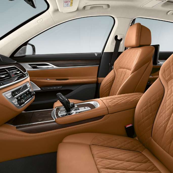 BMW 7 Series Sedan Design with Exterior Design Pure Excellence, leather upholstery BMW 7 Series Sedan with Exterior Design Pure Excellence, Nappa leather upholstery